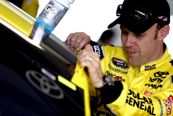 Matt Kenseth rips off the Homestead 400 pole, but Jimmie Johnson still looking strong for the championship
